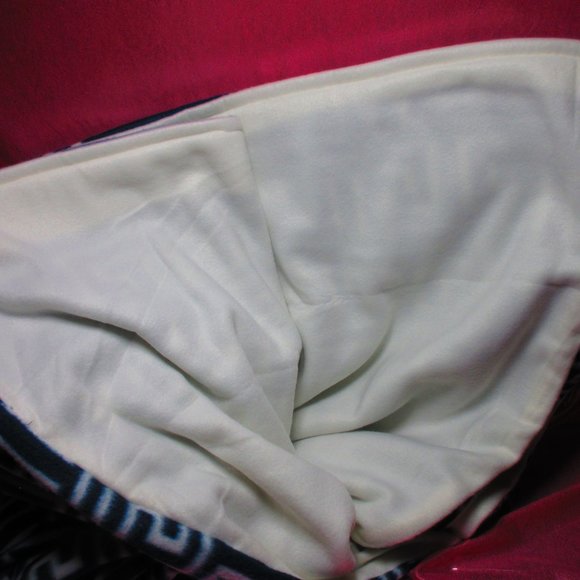 Greek Key 92" x 58" Fleece Blanket - Picture 3 of 3